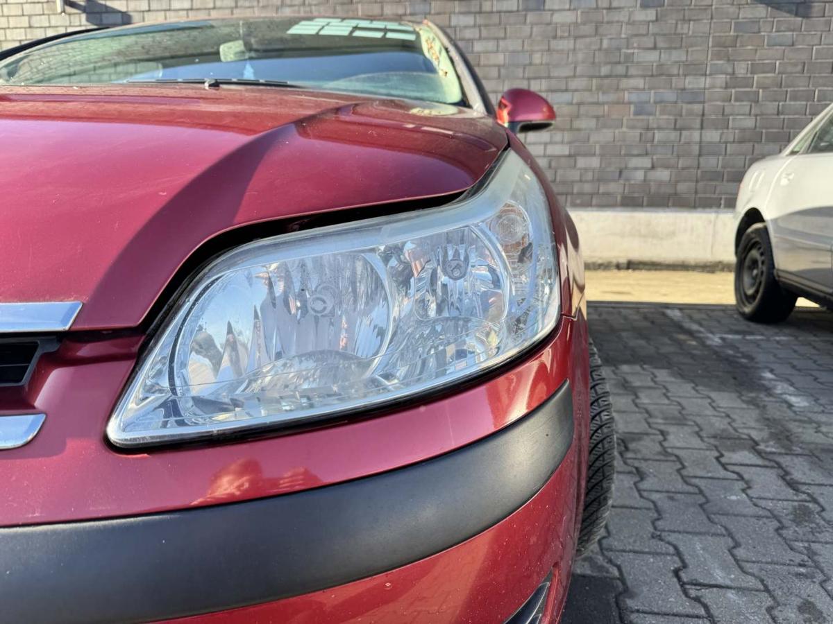 Citroen C4 original Scheinwerfer vorn links Halogen Bj.2007